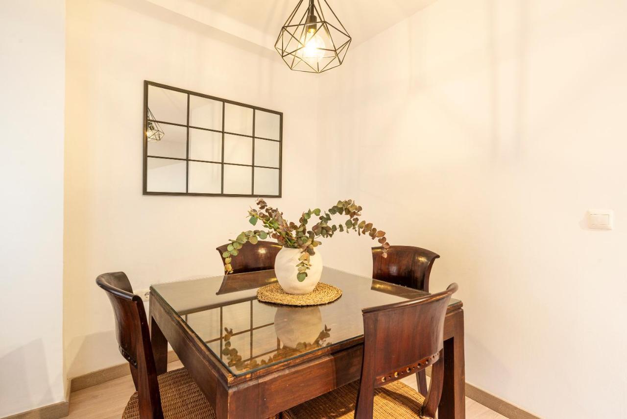 Ginachero & City Center By Ele Apartments Malaga Bagian luar foto