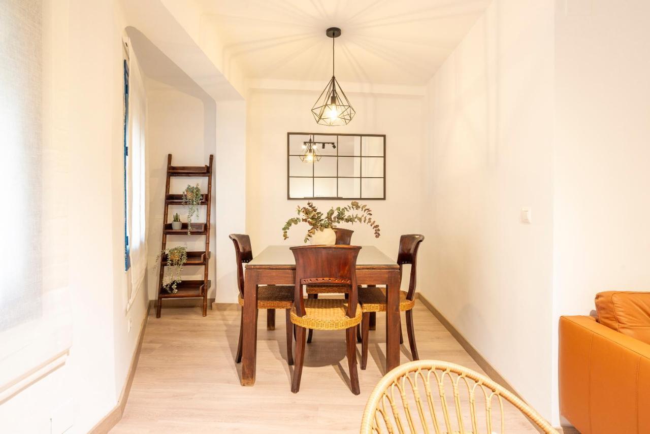 Ginachero & City Center By Ele Apartments Malaga Bagian luar foto