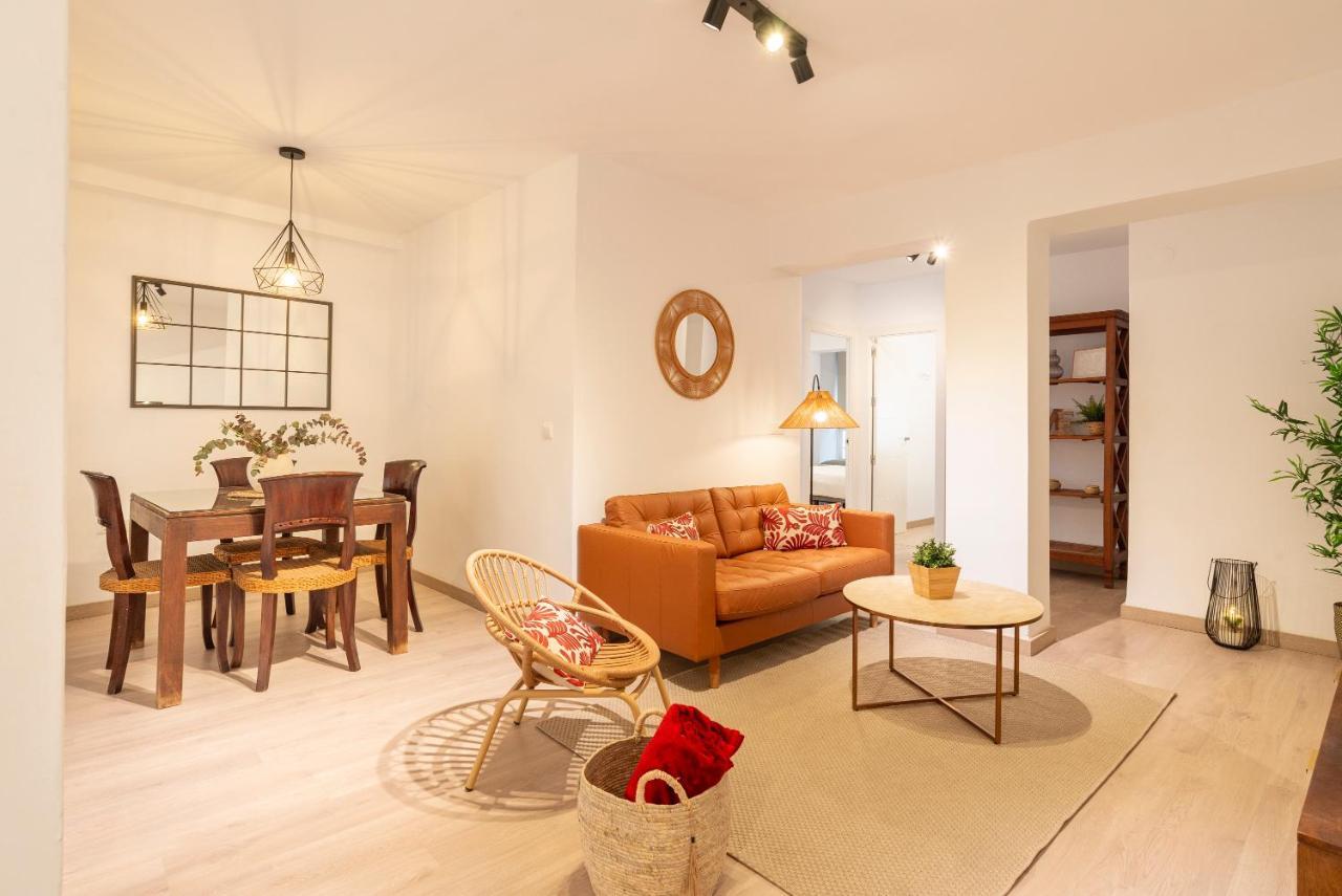 Ginachero & City Center By Ele Apartments Malaga Bagian luar foto